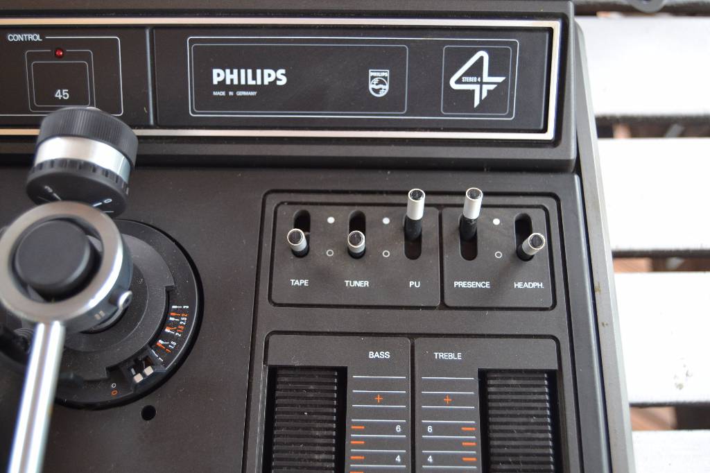 Platine Vinyle Philips 380 année 71 | Puces Privées