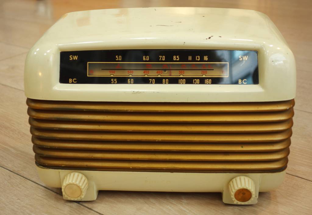 Radio Philco modèle B806 | Puces Privées