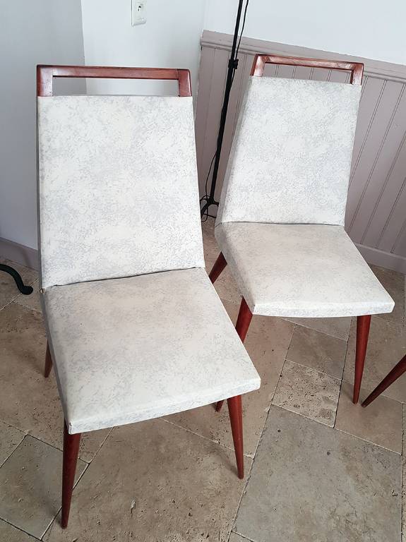 4 chaises des années 50 | Puces Privées