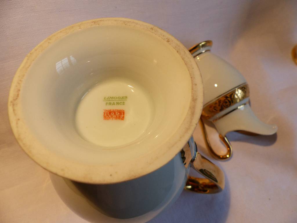 No - 287 - ROBJ  PARIS porcelaine de Limoges , verseuse , sucrier pot à lait blanc et or  . | Puces Privées