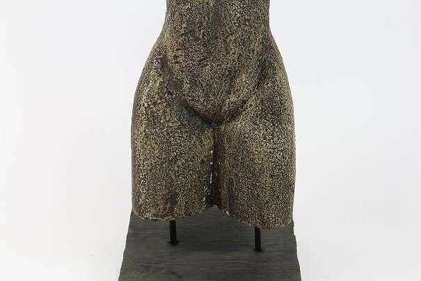 Sculpture en bois femme femme nue | Puces Privées