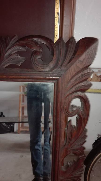 Miroir biseauté sculpté en chêne | Puces Privées