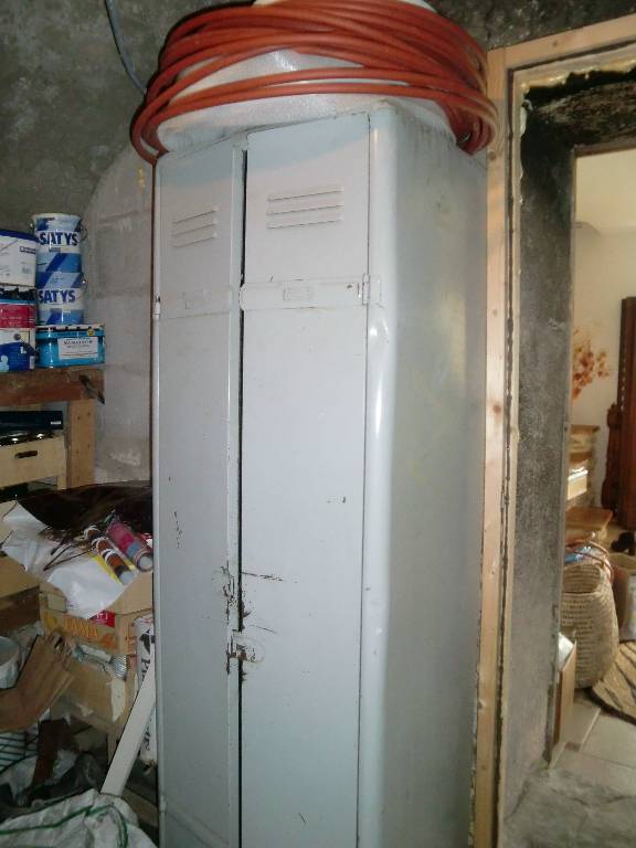 Meubles vestiaires métalliques | Puces Privées