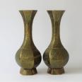 Deux vases en bronze - Décoré | Puces Privées