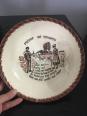 Assiette murale en porcelaine | Puces Privées
