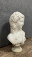 Importante statue en marbre blanc Carrare figurant une élégante Bacchusienne vers 1940 | Puces Privées