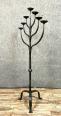 Très important Chandelier sur pied Renaissance en fer martelé vers 1850 | Puces Privées