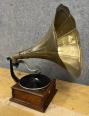 Gramophone français en état de marche vers 1900 | Puces Privées