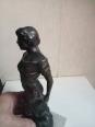statuette du XIXIème en régule la pécheuse hauteur 26 cm | Puces Privées
