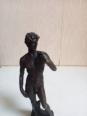 Sculpture statue David d'après Michel-Ange, reproduction en bronze hauteur 14 cm | Puces Privées