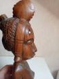 Statuette ancienne africaine en bois hauteur 31 cm x 8 cm | Puces Privées