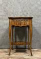Table d'apparat de style Louis XV en marqueterie de bois nobles | Puces Privées