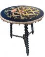 TABLE D’APPOINT NAPOLEON III. DESSUS EN TAPISSERIE D EPOQUE. | Puces Privées