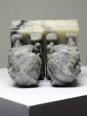 Paire de petits Chiens/Lions Foo en pierre de savon sculptée vintages | Puces Privées