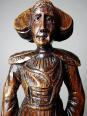 Statuette ancienne en bois sculpté femme bretonne en habit traditionnel | Puces Privées