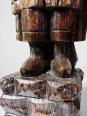 Statuette ancienne en bois sculpté femme bretonne en habit traditionnel | Puces Privées