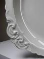 Grand plat de service porcelaine fine de Limoges blanche vintage/ancien | Puces Privées