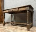 Bureau époque Louis XIII en bois massif vers 1700 | Puces Privées