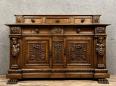 Buffet a gradin aux cariatides style Renaissance en noyer vers 1880 | Puces Privées