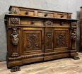 Buffet a gradin aux cariatides style Renaissance en noyer vers 1880 | Puces Privées
