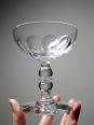 4 Coupes à champagne anciennes cristal taillé Baccart Médicis | Puces Privées