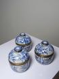 Trio de Gaiwans, petites tasses à thé couvertes chinoises porcelaine peinte main | Puces Privées