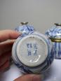 Trio de Gaiwans, petites tasses à thé couvertes chinoises porcelaine peinte main | Puces Privées