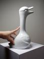 Carafe en porcelaine fine de Limoges blanche, Modèle d'après Sandoz Haviland | Puces Privées