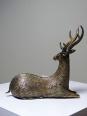 Cerf couché décoratif en laiton Dhokra Inde vintage artisanal | Puces Privées