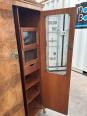 Armoire à 2 portes des années 1920 en ronce de noyer | Puces Privées