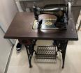 Ancienne machine à coudre SINGER | Puces Privées