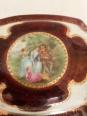 boite a biscuit XIXème en porcelaine de saxe, scene famille exellent état longueur 13 cm, 246 gr | Puces Privées