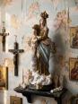 Statue religieuse Notre-Dame des Victoires en plâtre polychrome, début XXe | Puces Privées