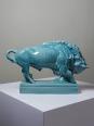 Bison Zsolnay en faïence émaillée turquoise, Hongrie, XXe siècle années 40-50 | Puces Privées