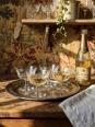 8 Coupes à champagne verre gravé à la roue décor végétal, Bohême, début XXe | Puces Privées