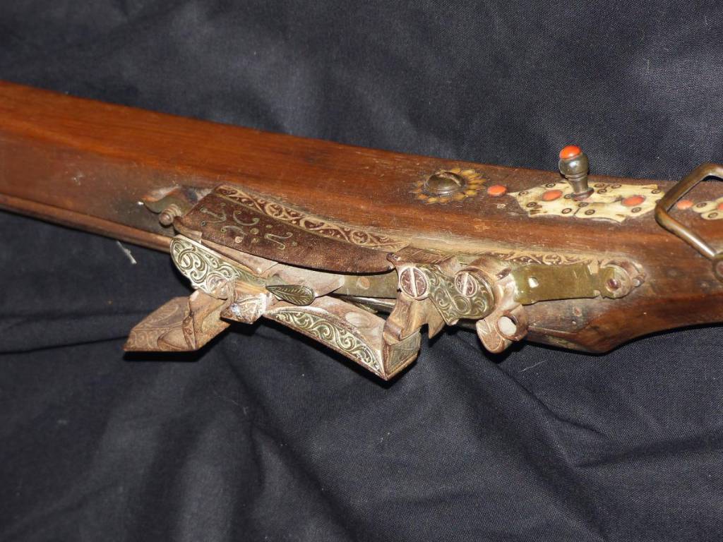 Fusil Moukhala d'Afrique Du Nord 18e - 19e 180 cms | Puces Privées