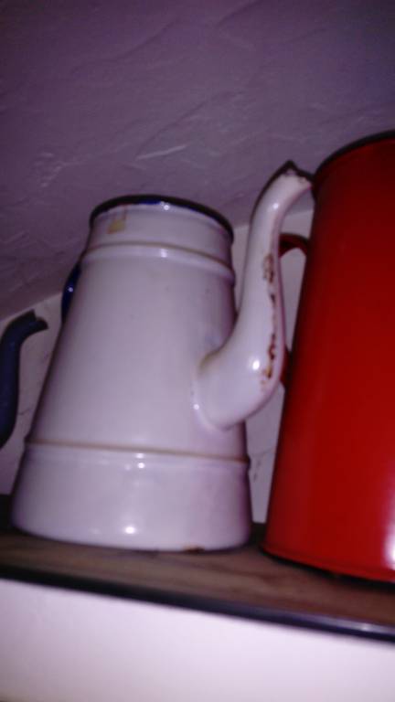 Cafetières émaillées | Puces Privées