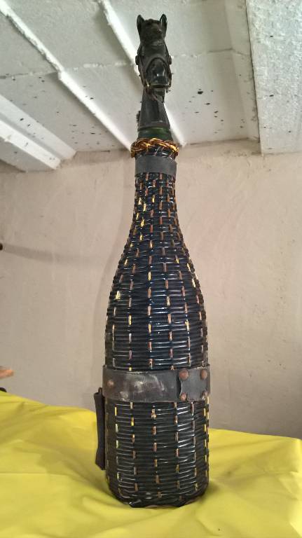 Bouteilles art décor | Puces Privées
