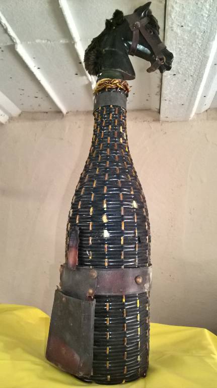 Bouteilles art décor | Puces Privées