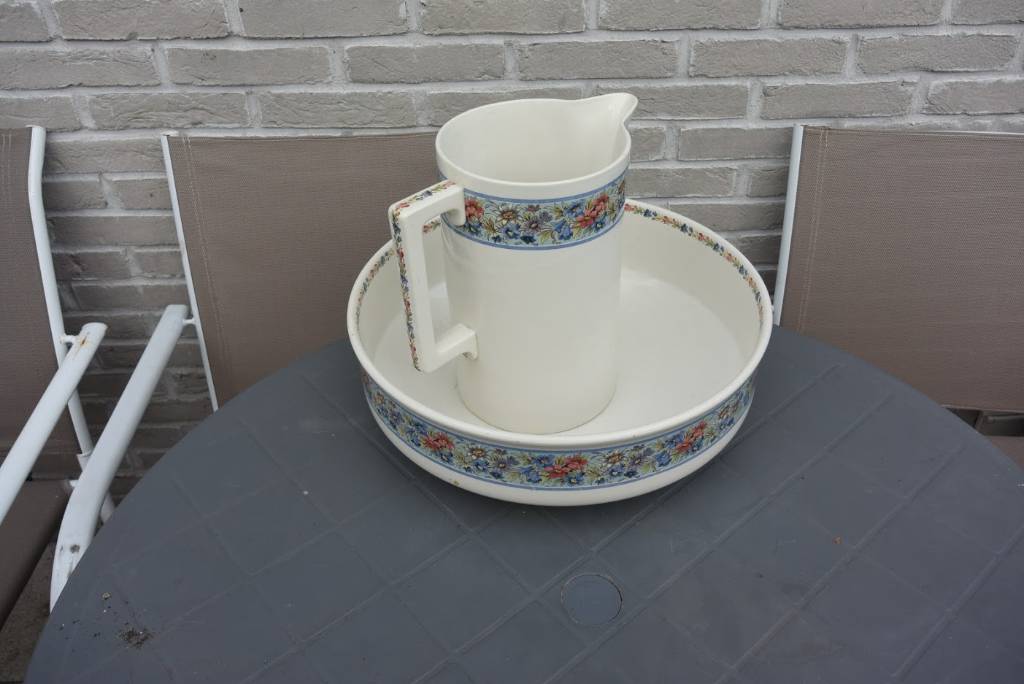 Broc et vasque Porcelaine | Puces Privées
