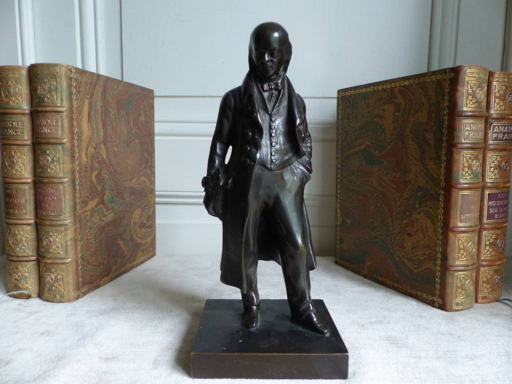 No - 345 - Bronze à patine noire représentant Pierre  Jean de Béranger  1780 - 1857 . | Puces Privées