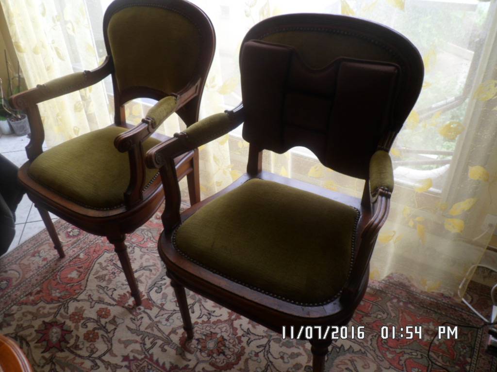 2 fauteuils anciens (92 x 59 x 49) | Puces Privées