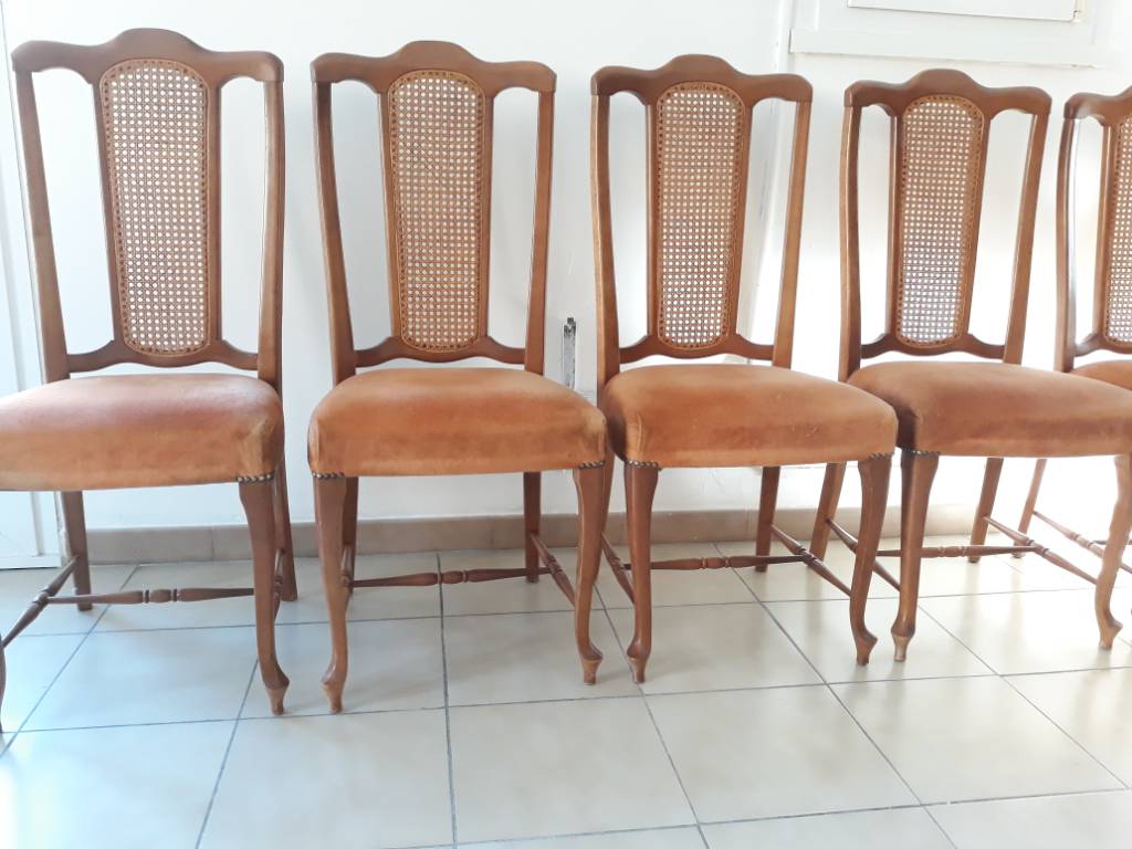 6 chaises de salle à manger | Puces Privées