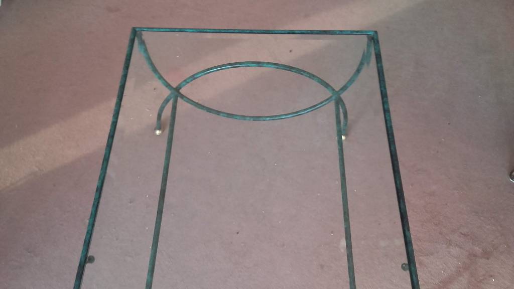 Table basse en verre sur métal | Puces Privées
