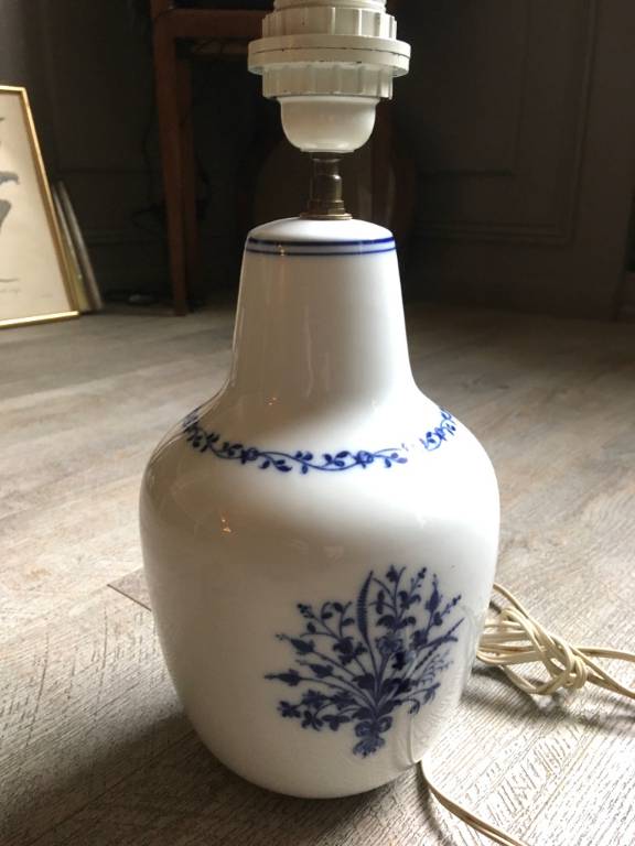 pied de  Lampe porcelaine de Limoges au Bleu d'arras Caudron | Puces Privées