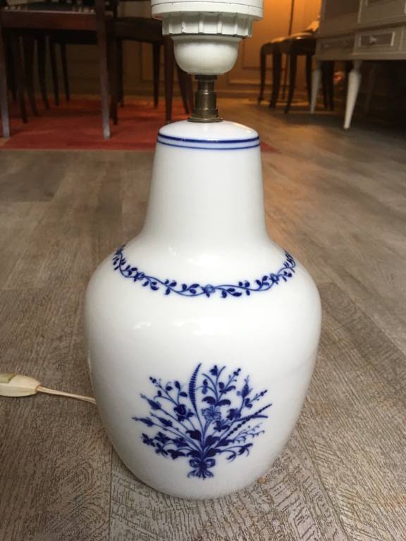 pied de  Lampe porcelaine de Limoges au Bleu d'arras Caudron | Puces Privées