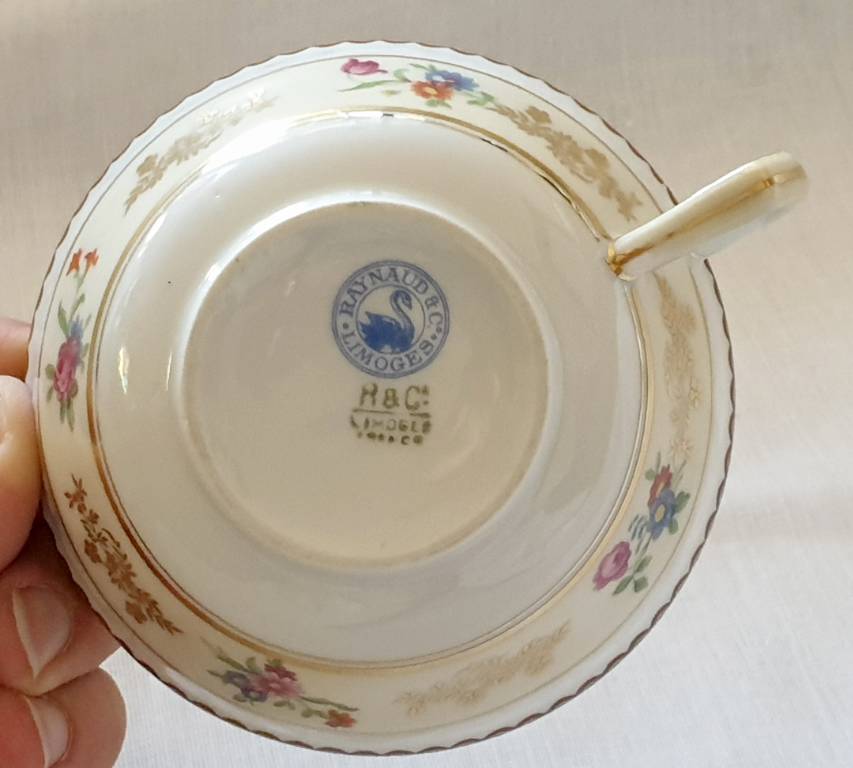 #45 - Service à thé en porcelaine de limoges | Puces Privées