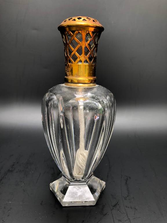 ANCIENNE LAMPE BERGER CRISTAL DE BACCARAT MODELE AMPHORE Puces Privées