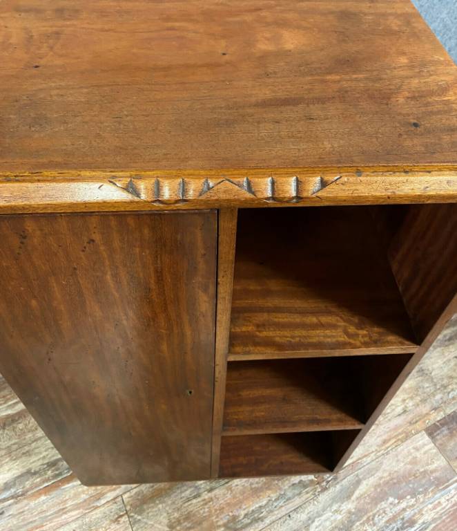 Majorelle  rare bibliothéque de salon époque Art Nouveau en acajou estampillée au fer | Puces Privées