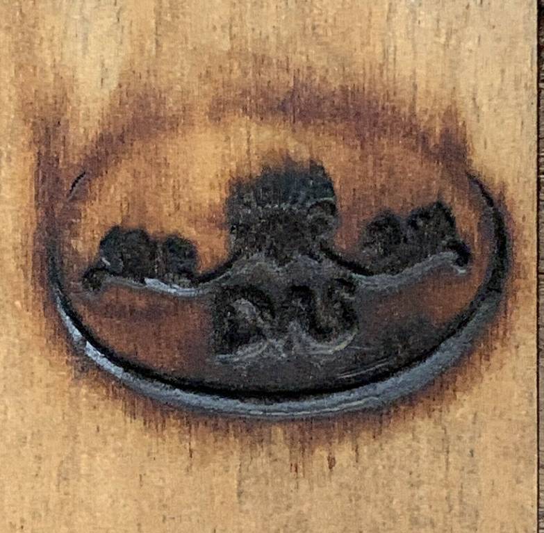 secrétaire Louis XV estampillé au fer en marqueterie de bois nobles vers 1900 | Puces Privées